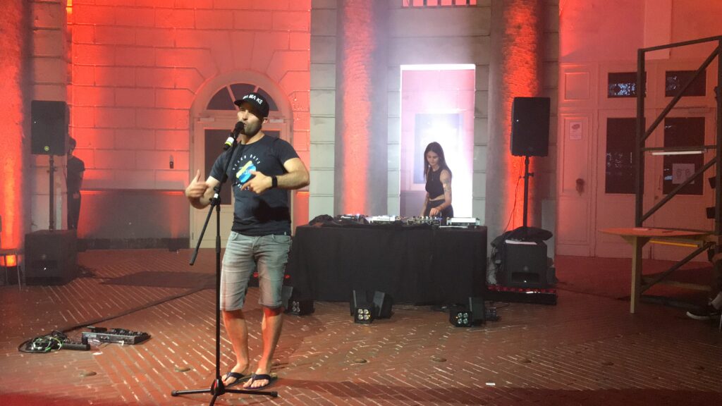 MC Ball - Mama's Open Mic - 27 juni 2021